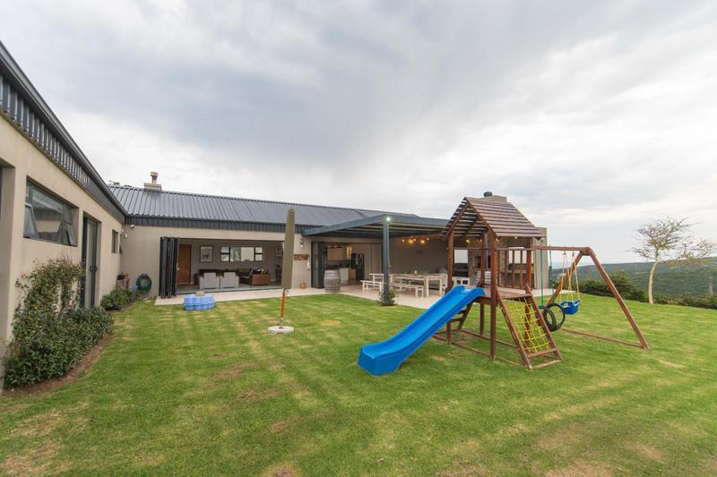 4 Bedroom Property for Sale in Kragga Kamma Eastern Cape